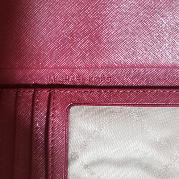 NWOT Michael Kors Jet Set double zip saffiano leather burgundy wallet/clutch - Picture 9 of 13